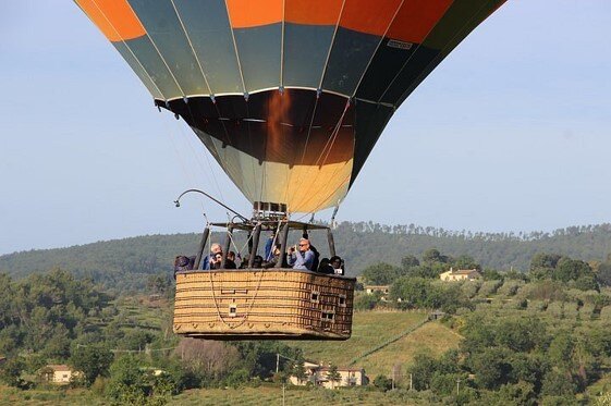 ASSISI TRA DEGUSTAZIONI  E VOLO IN MONGOLFIERA