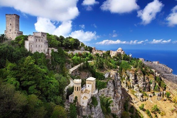 ERICE IL BORGO DEI PRESEPI